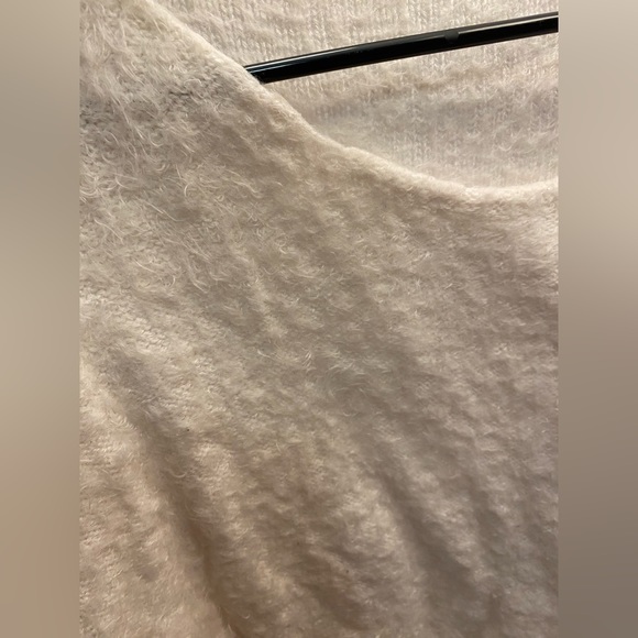 Shein white oversized sweater - Picture 3 of 3